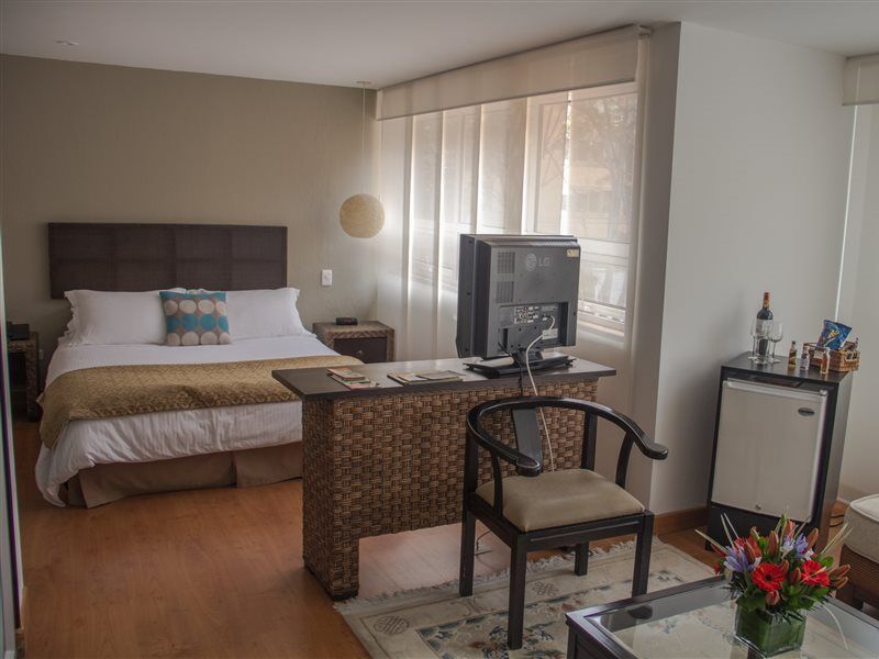 Hotel Retiro 84 By Mij Bogotá Dış mekan fotoğraf