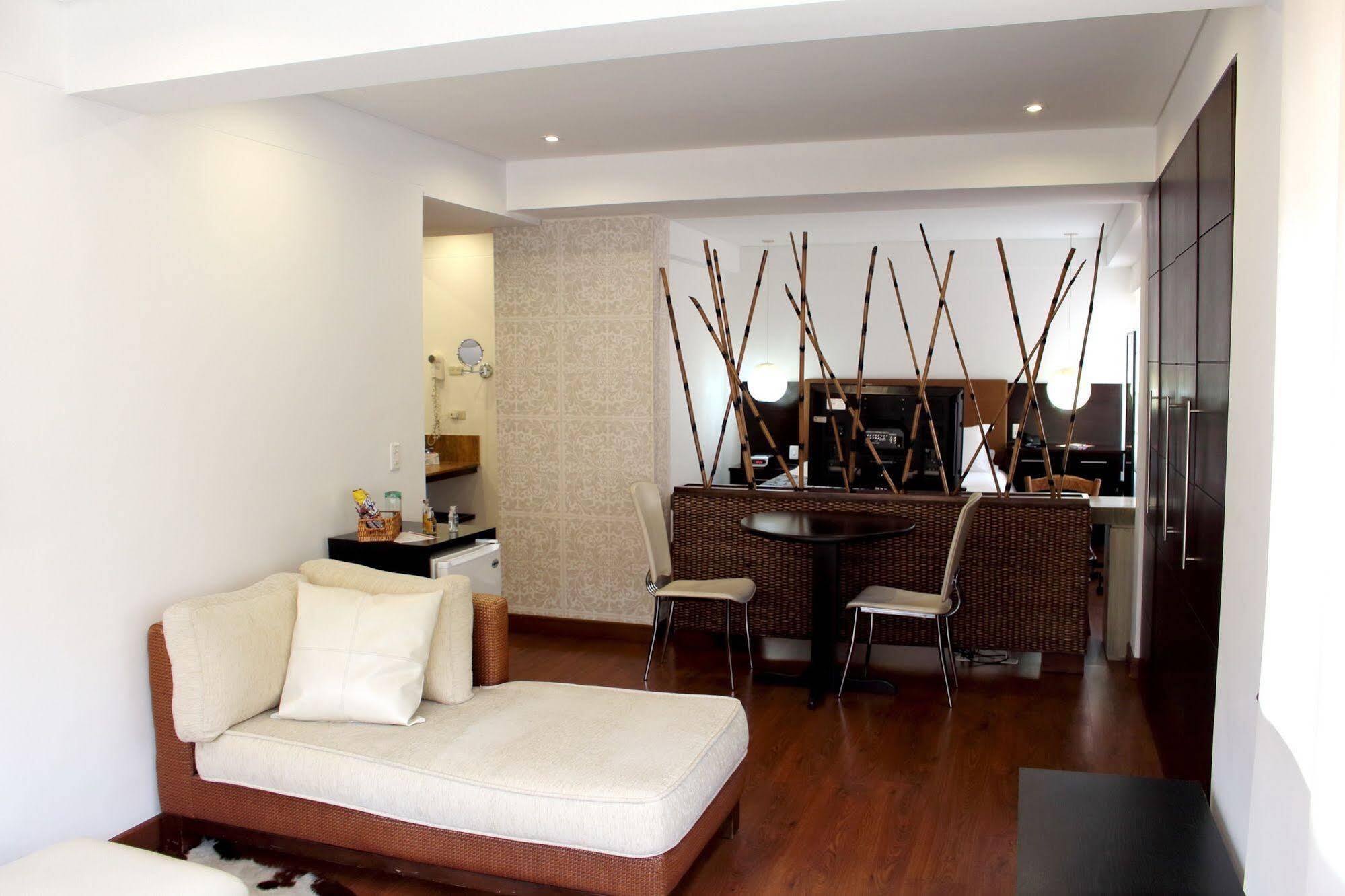 Hotel Retiro 84 By Mij Bogotá Dış mekan fotoğraf